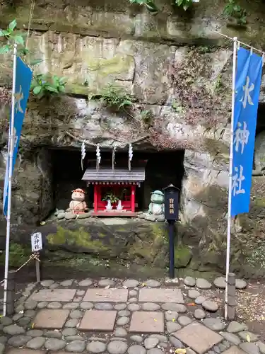 走水神社の末社