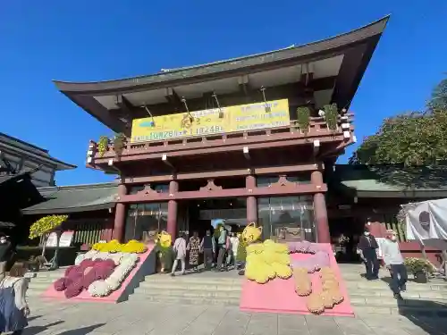 笠間稲荷神社の{uncategorized: "未分類", other: "その他", undefined: "問題あり", building: "その他建物", grave: "お墓", sacred_gate: "鳥居", guardian: "狛犬", statue: "像", buddha: "仏像", history: "歴史", nature: "自然", garden: "庭園", animal: "動物", pagoda: "塔", temizu: "手水舎", mountain_gate: "山門・神門", sanctuary: "本殿・本堂", subordinate: "末社・摂社", art: "芸術", scenery: "景色", jizo: "地蔵", ema: "絵馬", goshuin: "御朱印", omikuji: "おみくじ", items: "授与品その他", amulet: "お守り", goshuincho: "御朱印帳", eats: "食事", festival: "お祭り", votive_dance: "神楽", shichigosan: "七五三参", wedding: "結婚式", experience: "体験その他", initially: "初詣", around: "周辺", anti_infection: "感染症対策"}