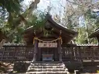 諏訪大社上社前宮の本殿・本堂