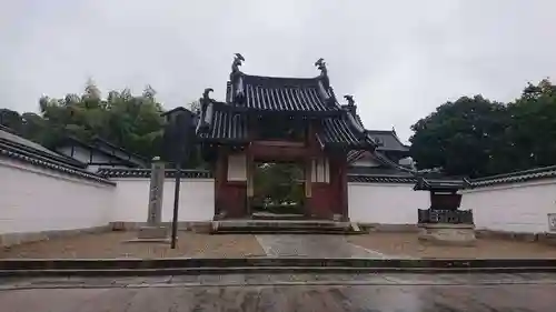 萬福寺の山門・神門