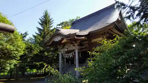 美国神社の本殿