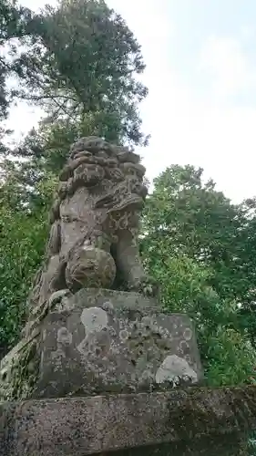 小川温泉神社の狛犬