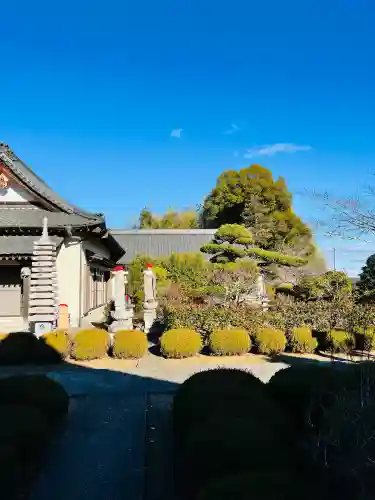 大聖寺（土浦大師不動尊）の{uncategorized: "未分類", other: "その他", undefined: "問題あり", building: "その他建物", grave: "お墓", sacred_gate: "鳥居", guardian: "狛犬", statue: "像", buddha: "仏像", history: "歴史", nature: "自然", garden: "庭園", animal: "動物", pagoda: "塔", temizu: "手水舎", mountain_gate: "山門・神門", sanctuary: "本殿・本堂", subordinate: "末社・摂社", art: "芸術", scenery: "景色", jizo: "地蔵", ema: "絵馬", goshuin: "御朱印", omikuji: "おみくじ", items: "授与品その他", amulet: "お守り", goshuincho: "御朱印帳", eats: "食事", festival: "お祭り", votive_dance: "神楽", shichigosan: "七五三参", wedding: "結婚式", experience: "体験その他", initially: "初詣", around: "周辺", anti_infection: "感染症対策"}