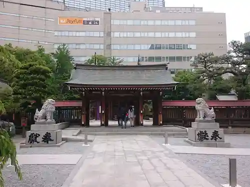 警固神社の山門・神門