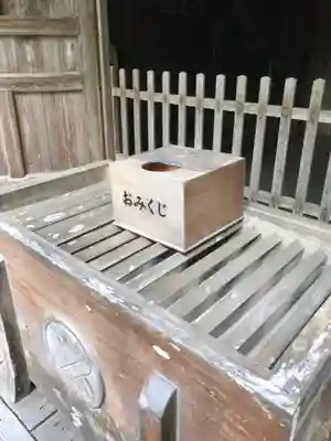 井戸神社の本殿・本堂