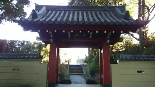 定善寺の山門