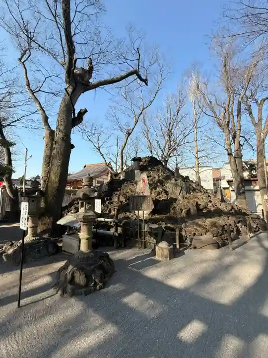 清瀧神社の{uncategorized: "未分類", other: "その他", undefined: "問題あり", building: "その他建物", grave: "お墓", sacred_gate: "鳥居", guardian: "狛犬", statue: "像", buddha: "仏像", history: "歴史", nature: "自然", garden: "庭園", animal: "動物", pagoda: "塔", temizu: "手水舎", mountain_gate: "山門・神門", sanctuary: "本殿・本堂", subordinate: "末社・摂社", art: "芸術", scenery: "景色", jizo: "地蔵", ema: "絵馬", goshuin: "御朱印", omikuji: "おみくじ", items: "授与品その他", amulet: "お守り", goshuincho: "御朱印帳", eats: "食事", festival: "お祭り", votive_dance: "神楽", shichigosan: "七五三参", wedding: "結婚式", experience: "体験その他", initially: "初詣", around: "周辺", anti_infection: "感染症対策"}