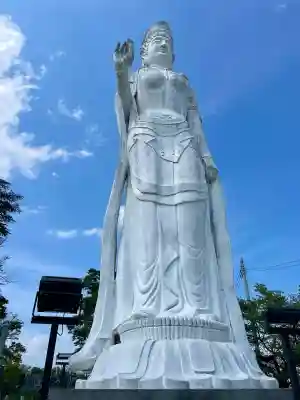 韮崎平和観音(山梨県)