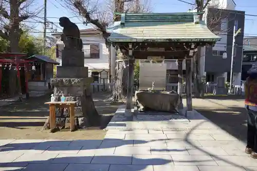上平間八幡大神の手水舎