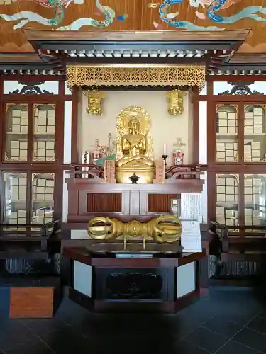 川崎大師（平間寺）の{uncategorized: "未分類", other: "その他", undefined: "問題あり", building: "その他建物", grave: "お墓", sacred_gate: "鳥居", guardian: "狛犬", statue: "像", buddha: "仏像", history: "歴史", nature: "自然", garden: "庭園", animal: "動物", pagoda: "塔", temizu: "手水舎", mountain_gate: "山門・神門", sanctuary: "本殿・本堂", subordinate: "末社・摂社", art: "芸術", scenery: "景色", jizo: "地蔵", ema: "絵馬", goshuin: "御朱印", omikuji: "おみくじ", items: "授与品その他", amulet: "お守り", goshuincho: "御朱印帳", eats: "食事", festival: "お祭り", votive_dance: "神楽", shichigosan: "七五三参", wedding: "結婚式", experience: "体験その他", initially: "初詣", around: "周辺", anti_infection: "感染症対策"}