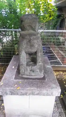 穏田神社の狛犬