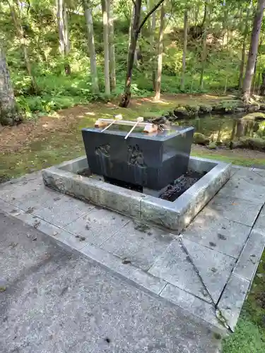 音更神社の手水舎