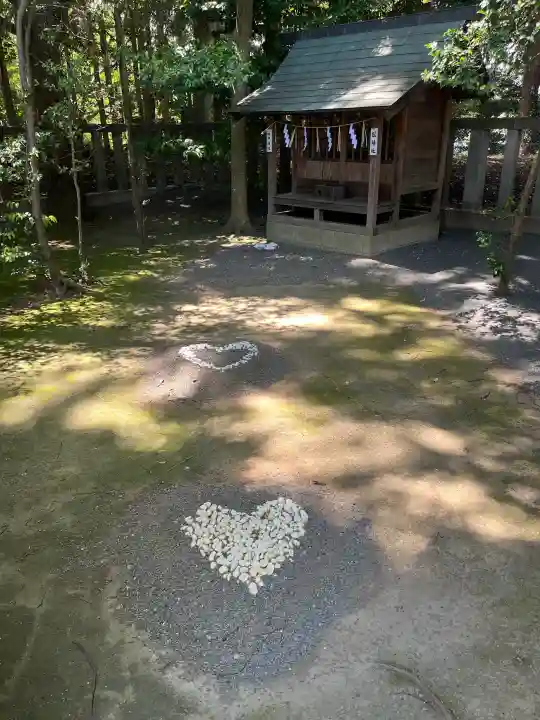 常陸第三宮 吉田神社の{uncategorized: "未分類", other: "その他", undefined: "問題あり", building: "その他建物", grave: "お墓", sacred_gate: "鳥居", guardian: "狛犬", statue: "像", buddha: "仏像", history: "歴史", nature: "自然", garden: "庭園", animal: "動物", pagoda: "塔", temizu: "手水舎", mountain_gate: "山門・神門", sanctuary: "本殿・本堂", subordinate: "末社・摂社", art: "芸術", scenery: "景色", jizo: "地蔵", ema: "絵馬", goshuin: "御朱印", omikuji: "おみくじ", items: "授与品その他", amulet: "お守り", goshuincho: "御朱印帳", eats: "食事", festival: "お祭り", votive_dance: "神楽", shichigosan: "七五三参", wedding: "結婚式", experience: "体験その他", initially: "初詣", around: "周辺", anti_infection: "感染症対策"}