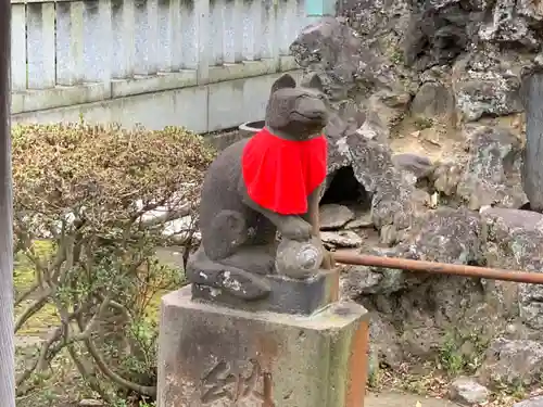 稲荷神社の狛犬