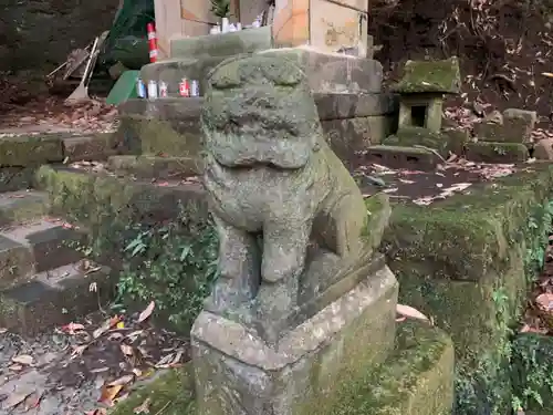 石尊神社の狛犬