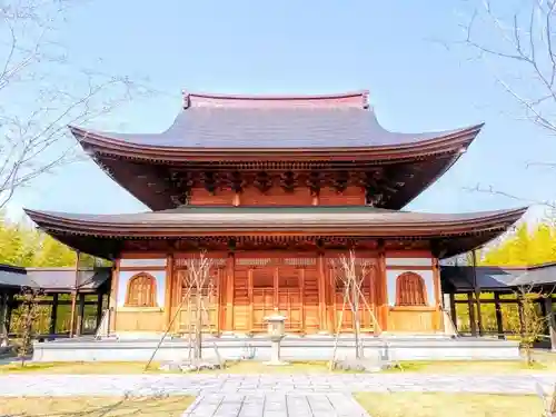 小松寺の本殿