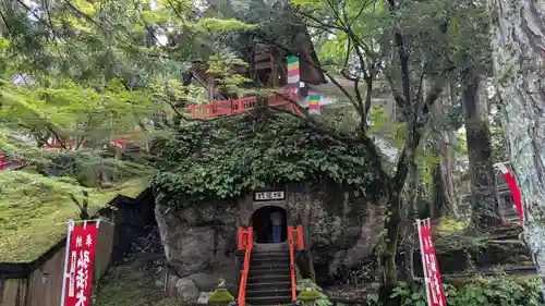 日石寺の末社・摂社