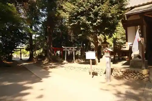 尾崎神社の末社・摂社
