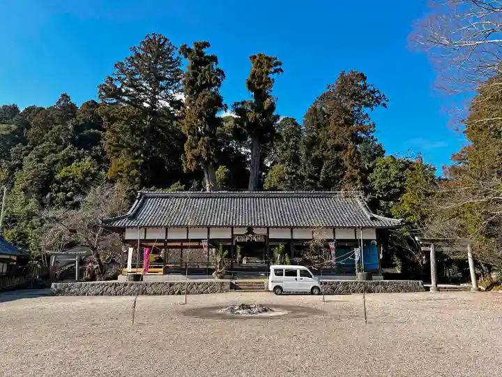 陽夫多神社の本殿・本堂