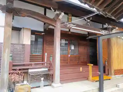 智興寺の本殿・本堂