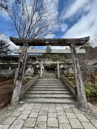 古峯神社の{uncategorized: "未分類", other: "その他", undefined: "問題あり", building: "その他建物", grave: "お墓", sacred_gate: "鳥居", guardian: "狛犬", statue: "像", buddha: "仏像", history: "歴史", nature: "自然", garden: "庭園", animal: "動物", pagoda: "塔", temizu: "手水舎", mountain_gate: "山門・神門", sanctuary: "本殿・本堂", subordinate: "末社・摂社", art: "芸術", scenery: "景色", jizo: "地蔵", ema: "絵馬", goshuin: "御朱印", omikuji: "おみくじ", items: "授与品その他", amulet: "お守り", goshuincho: "御朱印帳", eats: "食事", festival: "お祭り", votive_dance: "神楽", shichigosan: "七五三参", wedding: "結婚式", experience: "体験その他", initially: "初詣", around: "周辺", anti_infection: "感染症対策"}