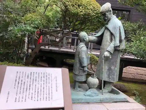 乃木神社の像