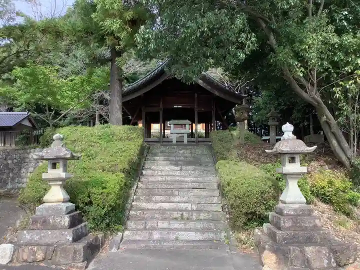 三明神社の本殿・本堂