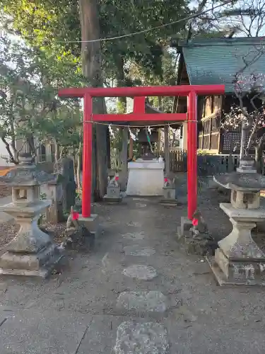 田端神社の{uncategorized: "未分類", other: "その他", undefined: "問題あり", building: "その他建物", grave: "お墓", sacred_gate: "鳥居", guardian: "狛犬", statue: "像", buddha: "仏像", history: "歴史", nature: "自然", garden: "庭園", animal: "動物", pagoda: "塔", temizu: "手水舎", mountain_gate: "山門・神門", sanctuary: "本殿・本堂", subordinate: "末社・摂社", art: "芸術", scenery: "景色", jizo: "地蔵", ema: "絵馬", goshuin: "御朱印", omikuji: "おみくじ", items: "授与品その他", amulet: "お守り", goshuincho: "御朱印帳", eats: "食事", festival: "お祭り", votive_dance: "神楽", shichigosan: "七五三参", wedding: "結婚式", experience: "体験その他", initially: "初詣", around: "周辺", anti_infection: "感染症対策"}