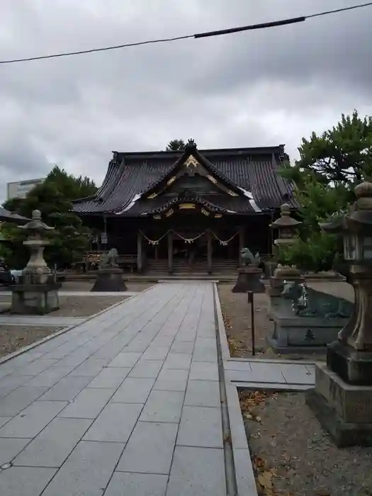 高岡関野神社の本殿