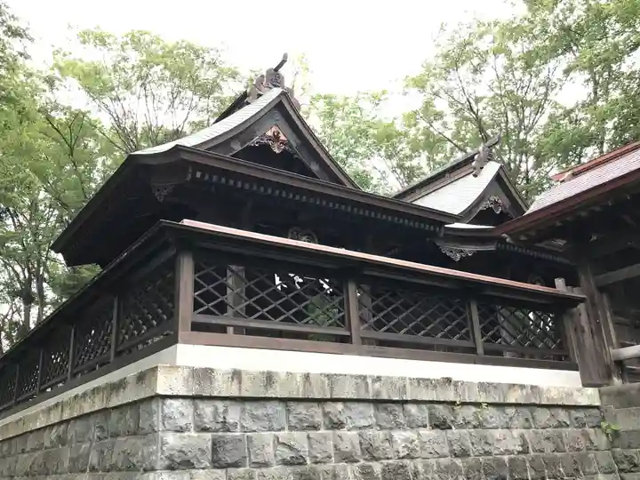 鳥海月山両所宮の本殿・本堂