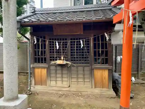 靍護稲荷神社の{uncategorized: "未分類", other: "その他", undefined: "問題あり", building: "その他建物", grave: "お墓", sacred_gate: "鳥居", guardian: "狛犬", statue: "像", buddha: "仏像", history: "歴史", nature: "自然", garden: "庭園", animal: "動物", pagoda: "塔", temizu: "手水舎", mountain_gate: "山門・神門", sanctuary: "本殿・本堂", subordinate: "末社・摂社", art: "芸術", scenery: "景色", jizo: "地蔵", ema: "絵馬", goshuin: "御朱印", omikuji: "おみくじ", items: "授与品その他", amulet: "お守り", goshuincho: "御朱印帳", eats: "食事", festival: "お祭り", votive_dance: "神楽", shichigosan: "七五三参", wedding: "結婚式", experience: "体験その他", initially: "初詣", around: "周辺", anti_infection: "感染症対策"}