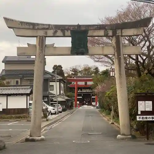 梅宮大社の鳥居