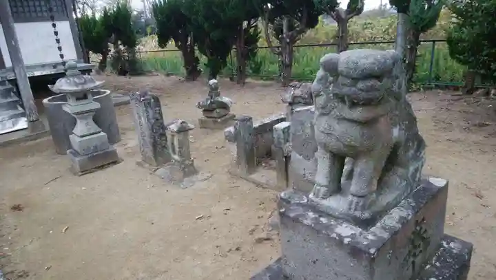 八幡神社の狛犬