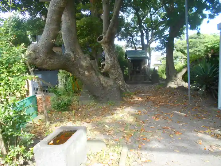 高砂稲荷神社の周辺