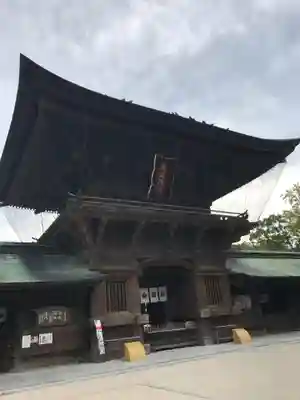 筥崎宮の山門・神門