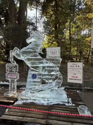 明治神宮の{uncategorized: "未分類", other: "その他", undefined: "問題あり", building: "その他建物", grave: "お墓", sacred_gate: "鳥居", guardian: "狛犬", statue: "像", buddha: "仏像", history: "歴史", nature: "自然", garden: "庭園", animal: "動物", pagoda: "塔", temizu: "手水舎", mountain_gate: "山門・神門", sanctuary: "本殿・本堂", subordinate: "末社・摂社", art: "芸術", scenery: "景色", jizo: "地蔵", ema: "絵馬", goshuin: "御朱印", omikuji: "おみくじ", items: "授与品その他", amulet: "お守り", goshuincho: "御朱印帳", eats: "食事", festival: "お祭り", votive_dance: "神楽", shichigosan: "七五三参", wedding: "結婚式", experience: "体験その他", initially: "初詣", around: "周辺", anti_infection: "感染症対策"}