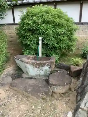 敬法寺の手水舎