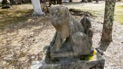 野花南神社の狛犬