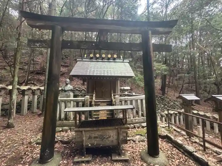 合格神社の{uncategorized: "未分類", other: "その他", undefined: "問題あり", building: "その他建物", grave: "お墓", sacred_gate: "鳥居", guardian: "狛犬", statue: "像", buddha: "仏像", history: "歴史", nature: "自然", garden: "庭園", animal: "動物", pagoda: "塔", temizu: "手水舎", mountain_gate: "山門・神門", sanctuary: "本殿・本堂", subordinate: "末社・摂社", art: "芸術", scenery: "景色", jizo: "地蔵", ema: "絵馬", goshuin: "御朱印", omikuji: "おみくじ", items: "授与品その他", amulet: "お守り", goshuincho: "御朱印帳", eats: "食事", festival: "お祭り", votive_dance: "神楽", shichigosan: "七五三参", wedding: "結婚式", experience: "体験その他", initially: "初詣", around: "周辺", anti_infection: "感染症対策"}