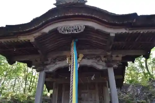 三嶋神社の本殿