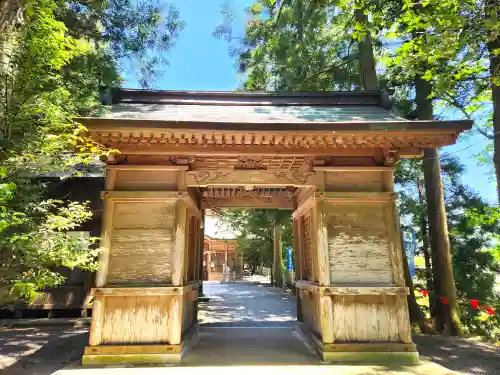 庭田神社の山門