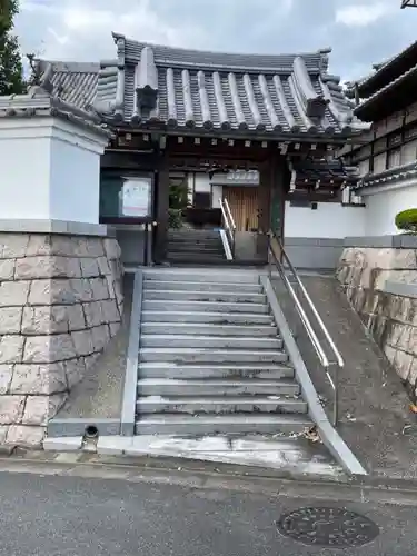 安楽寺の山門