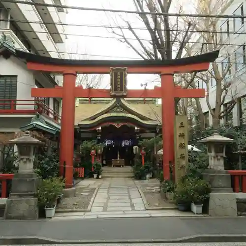 三崎稲荷神社の鳥居
