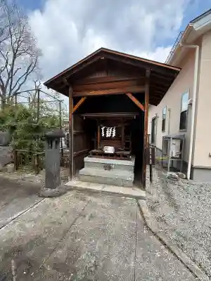歌懸稲荷神社の{uncategorized: "未分類", other: "その他", undefined: "問題あり", building: "その他建物", grave: "お墓", sacred_gate: "鳥居", guardian: "狛犬", statue: "像", buddha: "仏像", history: "歴史", nature: "自然", garden: "庭園", animal: "動物", pagoda: "塔", temizu: "手水舎", mountain_gate: "山門・神門", sanctuary: "本殿・本堂", subordinate: "末社・摂社", art: "芸術", scenery: "景色", jizo: "地蔵", ema: "絵馬", goshuin: "御朱印", omikuji: "おみくじ", items: "授与品その他", amulet: "お守り", goshuincho: "御朱印帳", eats: "食事", festival: "お祭り", votive_dance: "神楽", shichigosan: "七五三参", wedding: "結婚式", experience: "体験その他", initially: "初詣", around: "周辺", anti_infection: "感染症対策"}