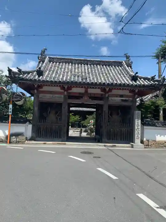 穴太寺の山門・神門