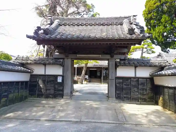東正寺の山門・神門
