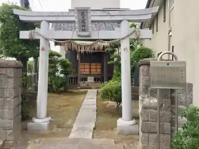 鹿見塚神社の鳥居