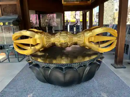 成田山川越別院の{uncategorized: "未分類", other: "その他", undefined: "問題あり", building: "その他建物", grave: "お墓", sacred_gate: "鳥居", guardian: "狛犬", statue: "像", buddha: "仏像", history: "歴史", nature: "自然", garden: "庭園", animal: "動物", pagoda: "塔", temizu: "手水舎", mountain_gate: "山門・神門", sanctuary: "本殿・本堂", subordinate: "末社・摂社", art: "芸術", scenery: "景色", jizo: "地蔵", ema: "絵馬", goshuin: "御朱印", omikuji: "おみくじ", items: "授与品その他", amulet: "お守り", goshuincho: "御朱印帳", eats: "食事", festival: "お祭り", votive_dance: "神楽", shichigosan: "七五三参", wedding: "結婚式", experience: "体験その他", initially: "初詣", around: "周辺", anti_infection: "感染症対策"}