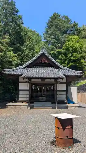 秋葉神社の{uncategorized: "未分類", other: "その他", undefined: "問題あり", building: "その他建物", grave: "お墓", sacred_gate: "鳥居", guardian: "狛犬", statue: "像", buddha: "仏像", history: "歴史", nature: "自然", garden: "庭園", animal: "動物", pagoda: "塔", temizu: "手水舎", mountain_gate: "山門・神門", sanctuary: "本殿・本堂", subordinate: "末社・摂社", art: "芸術", scenery: "景色", jizo: "地蔵", ema: "絵馬", goshuin: "御朱印", omikuji: "おみくじ", items: "授与品その他", amulet: "お守り", goshuincho: "御朱印帳", eats: "食事", festival: "お祭り", votive_dance: "神楽", shichigosan: "七五三参", wedding: "結婚式", experience: "体験その他", initially: "初詣", around: "周辺", anti_infection: "感染症対策"}