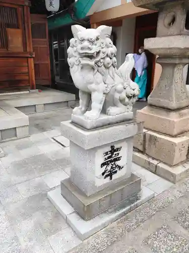 須佐之男尊神社の狛犬